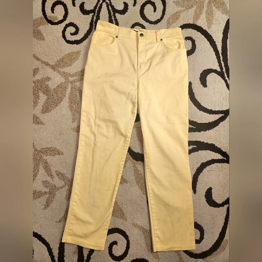 Gloria Vanderbelt Yellow Straight-Leg Jeans - Picture 3 of 8